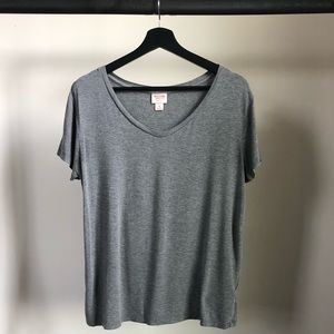 TARGET - MOSSIMO / V NECK TSHIRT